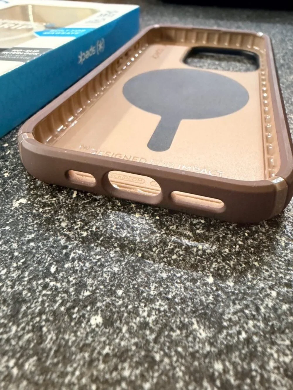 Speck MagSafe NEW Case iPhone 15 Pro ClickLock RARE New Planet Clay Tan Sand